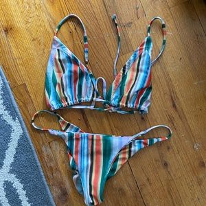 Stone fox swim lively up set